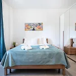 Waves - 2 Min Metro Marconi - 15 Min Colosseo - A-c & Wifi Guest house Rome