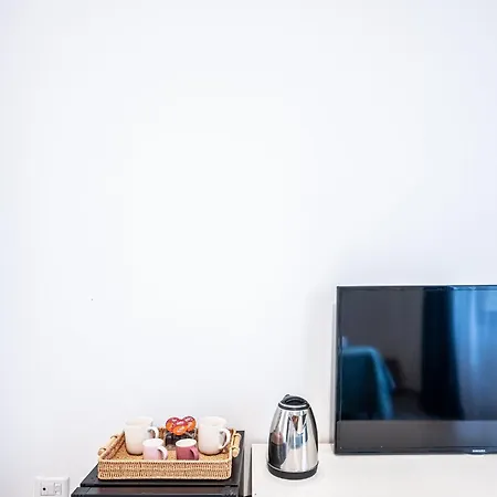 Marconi Charme & - 2 Min Metro Marconi - 15 Min Colosseo - A-c & Wifi Gasthof *