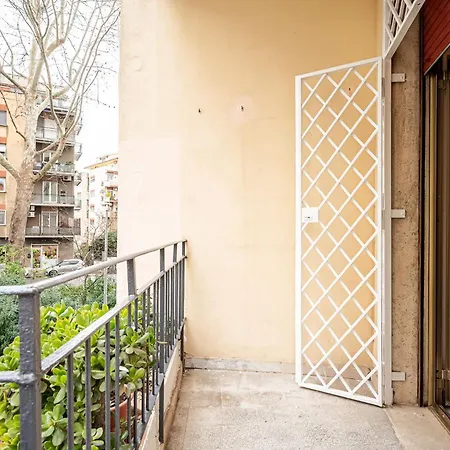 Maison d'hôtes Marconi Charme & - 2 Min Metro Marconi - 15 Min Colosseo - A-c & Wifi