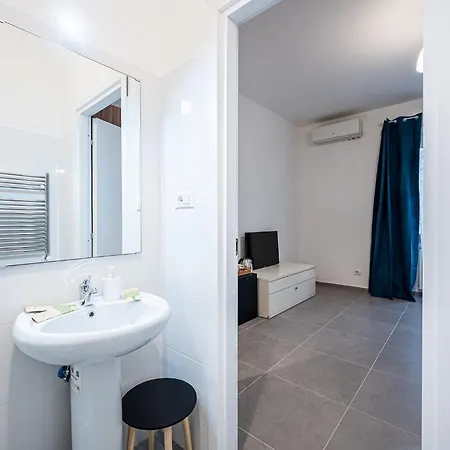 Maison d'hôtes Marconi Charme & - 2 Min Metro Marconi - 15 Min Colosseo - A-c & Wifi *